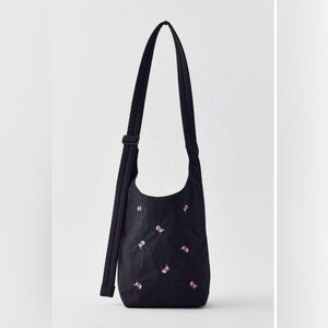 BAGGU UO Exclusive Rose Embroidery Small Nylon Sling Bag